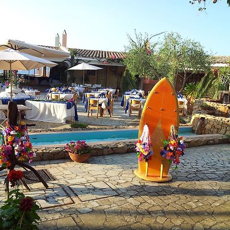 Hotel Residence Rena Bianca Baja Sardinia Exterior photo