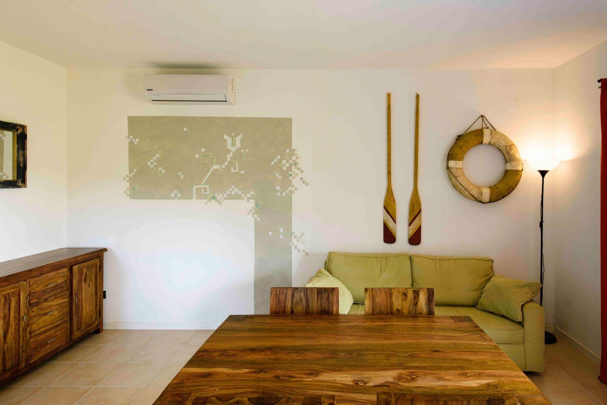 Hotel Residence Rena Bianca Baja Sardinia Exterior photo